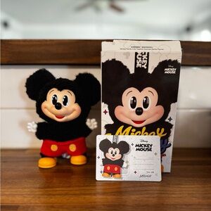 POP MART x Disney Mickey Family Cute Together Keychain — Mickey Mouse